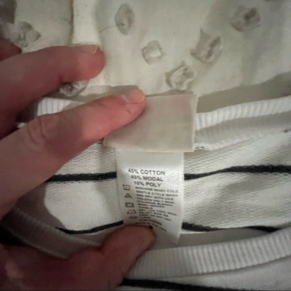 Junk Food Clothing Batman N/Y White Striped Cropped Long Sleeve Top - Picture 5 of 7